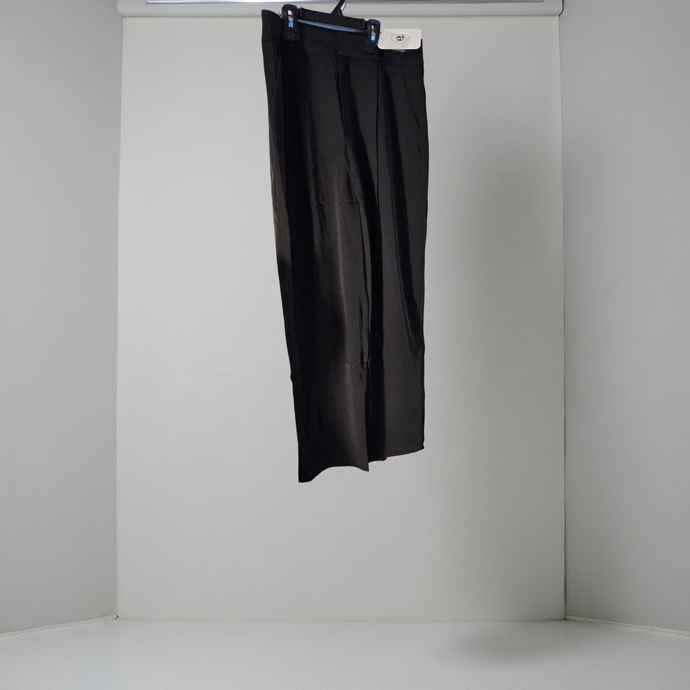 NWOT Size Medium Elodie Classic Black Pleated Dress Pants